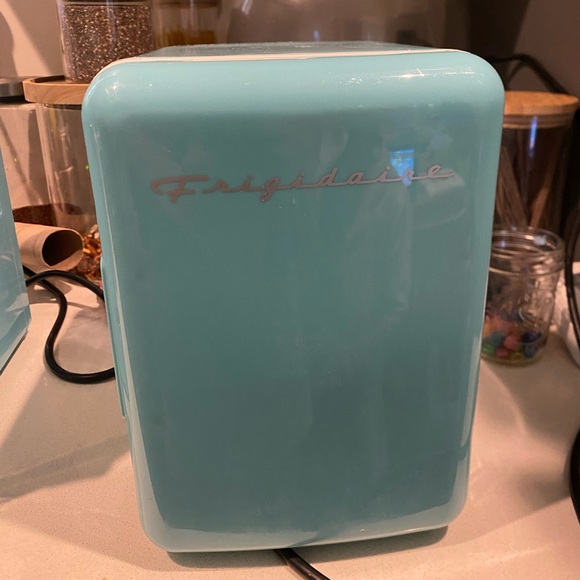 frigidaire Other Frigidaire Blue Retro Mini Fridge Poshmark